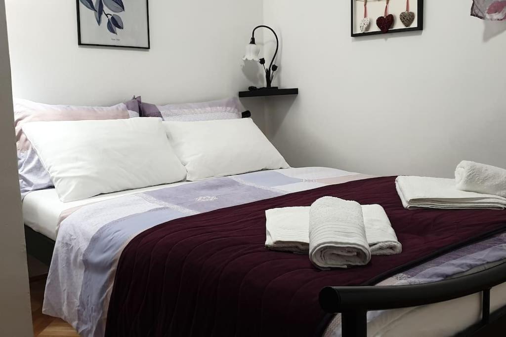 Alex Apartment Zemun Bagian luar foto